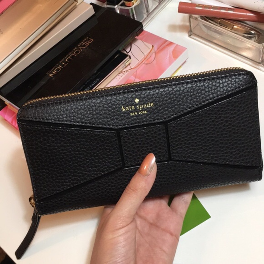 NWOT Tags Kate Spade Neda Bridge Wallet